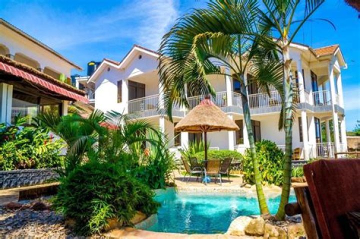 2 Friends Beach Hotel, Entebbe,