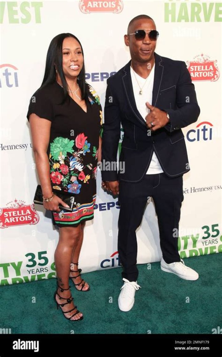 Aisha Atkins Bio, Wiki, Age, Height, Family, Birthday, Husband, Married, Jean Murray, TV Shows, and Net Worth