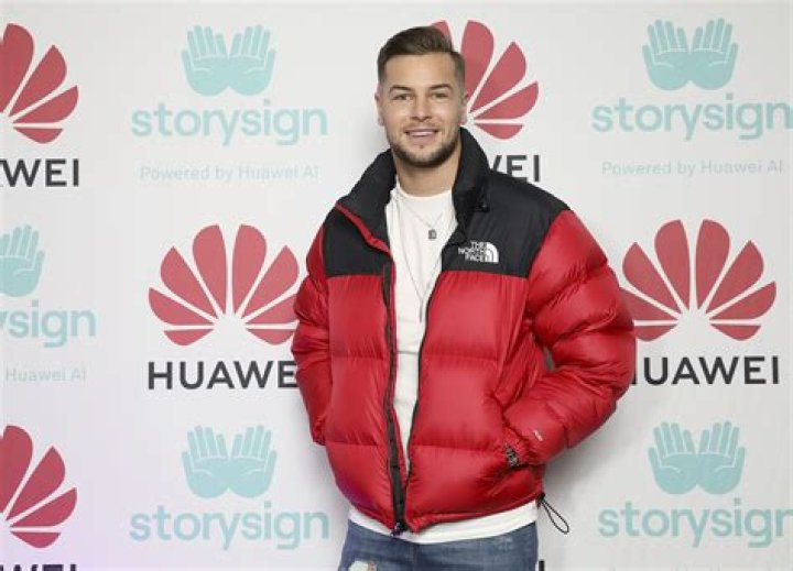 Albert Hughes Net Worth, Income, Salary, Earnings, Biography