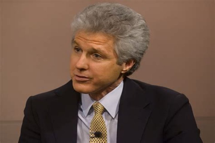 Alex Wallau Net Worth, Income, Salary, Earnings, Biography