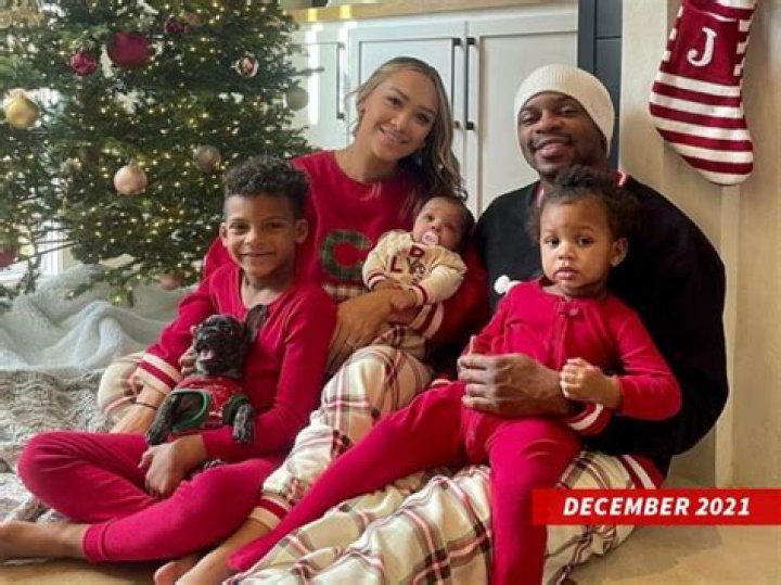 Alexis Gale Ethnicity: Is Jimmie Allen Wife Black? Parents Origin & Background