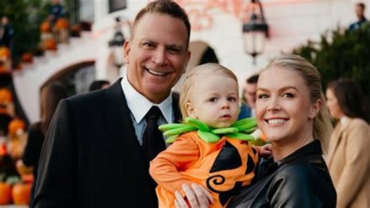 Angela Lewis Wiki Biography: Age, Birthday, Married, Husband, Pregnant, Net Worth, Snowfall, IG