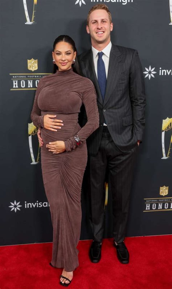 Angie Goff Husband: Know About Her Net Worth, Age, Salary and Height
