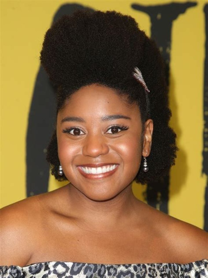 Anjelika Washington Bio/Wiki, Age, Height, Parents, Stargirl, Tall Girl, Boyfriend, Net Worth, Movies and TV Shows
