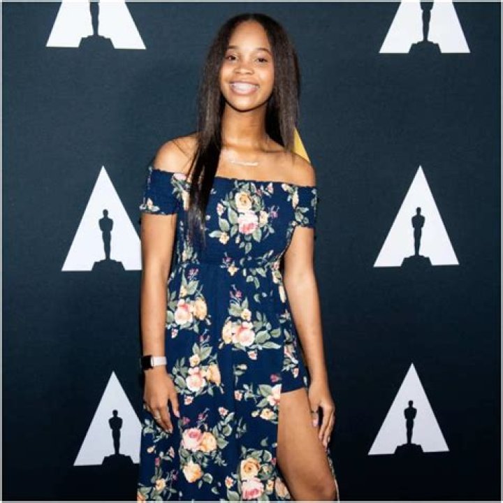 Annabelle Wallis Net Worth, Income, Salary, Earnings, Biography