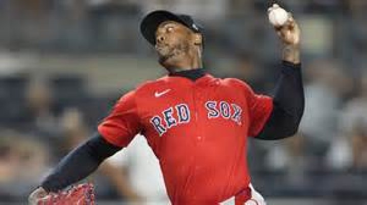 Aroldis Chapman Net Worth, Income, Salary, Earnings, Biography