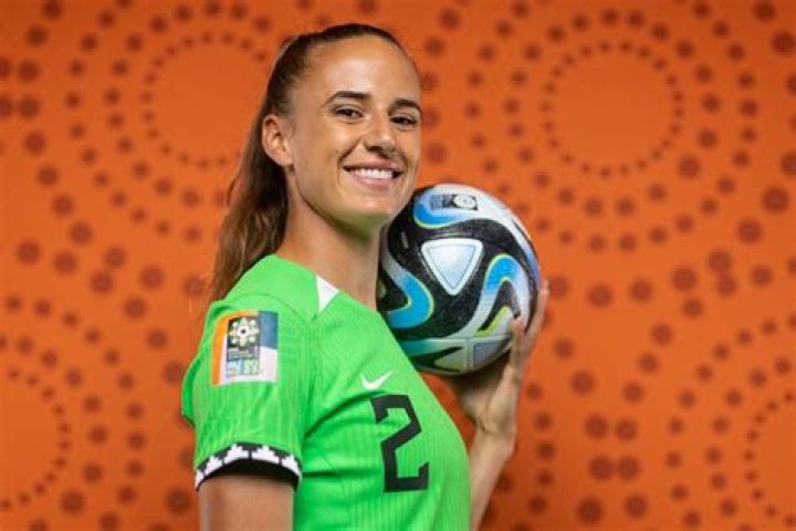 Ashleigh Plumptre Biography: Husband, Parents, Net Worth, Ethnicity, Age, Family Tree, Nationality