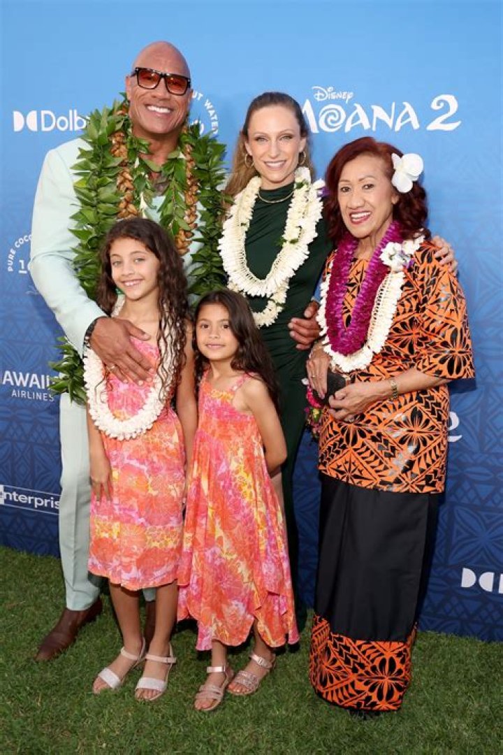 Auli’I Cravalho Parents: Who are Puanani Cravalho and Dwayne Cravalho?