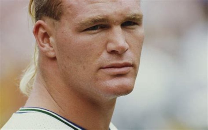 Brian Bosworth Height, Weight, Net Worth, Age, Birthday, Wikipedia, Who, Instagram, Biography