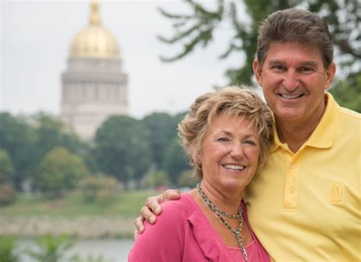 Brooke Manchin (Joe Manchin’s Daughter) Bio, Age, Husband, Wiki, and Net Worth