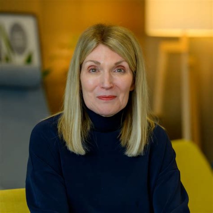 Carole Lamond Net Worth, Income, Salary, Earnings, Biography