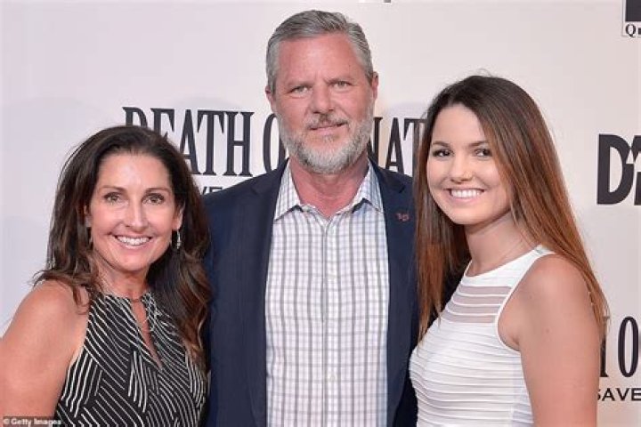 Caroline Falwell Wiki, Age, Jerry Falwell Jr.’s Daughter, Engagement, Instagram, Husband, Family, Height