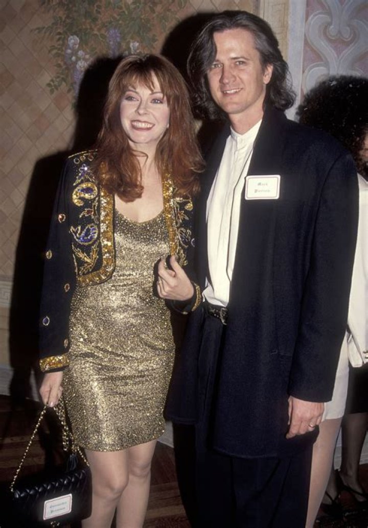 Cassandra Peterson: Husband, net worth, tattoos, smoking & body measurements