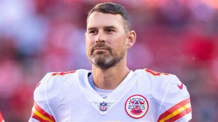 Chad Henne Contract, Salary, Net Worth, College, Dates Joined, Age, Draft, Jersey