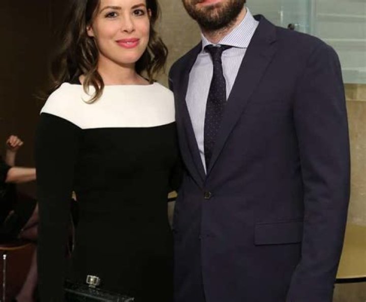 Charlie Cox is Married to Wife: Samantha Cox.