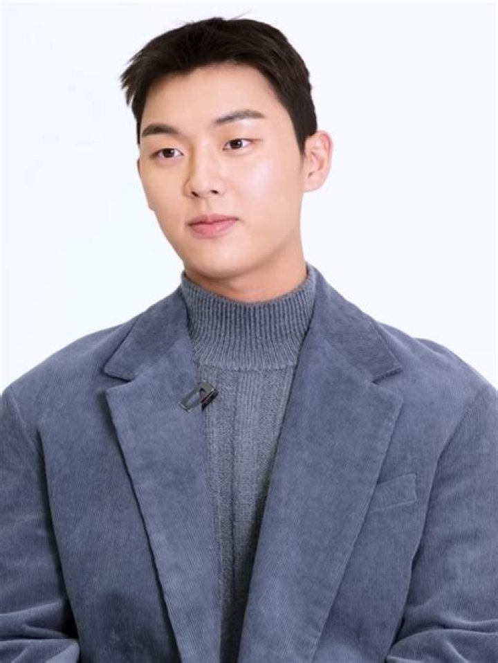 Choi Hyun-wook Height, Weight, Net Worth, Age, Birthday, Wikipedia, Who, Instagram, Biography