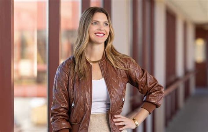 CiCi Hedgpeth Net Worth, Income, Salary, Earnings, Biography