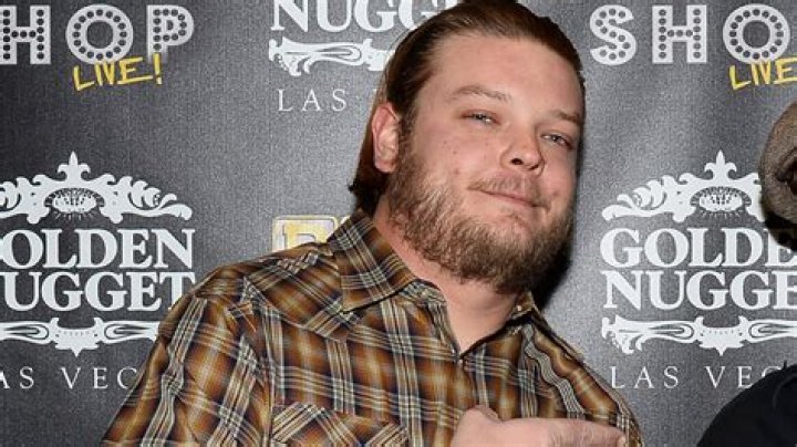 Corey Harrison: dating, net worth, tattoos, smoking & body facts
