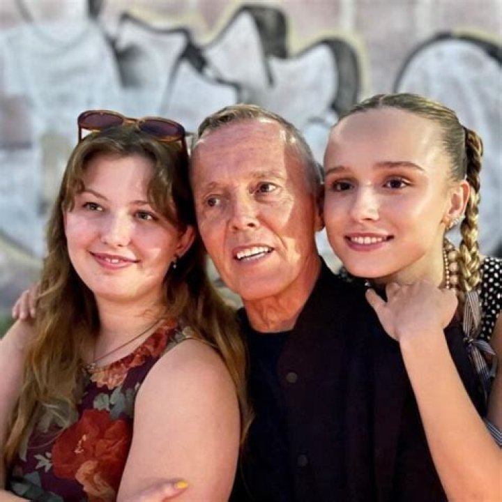 Curt Smith Biography, Psych, Net Worth, Daughter, Mad World and Tears for Fears