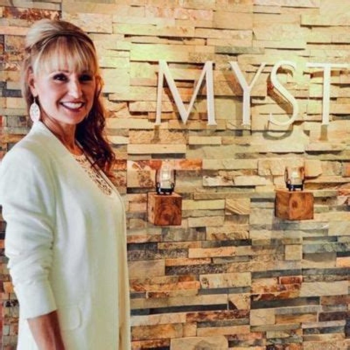 Darlene Spezzi Age: Know About Her Husband, Children and Net Worth