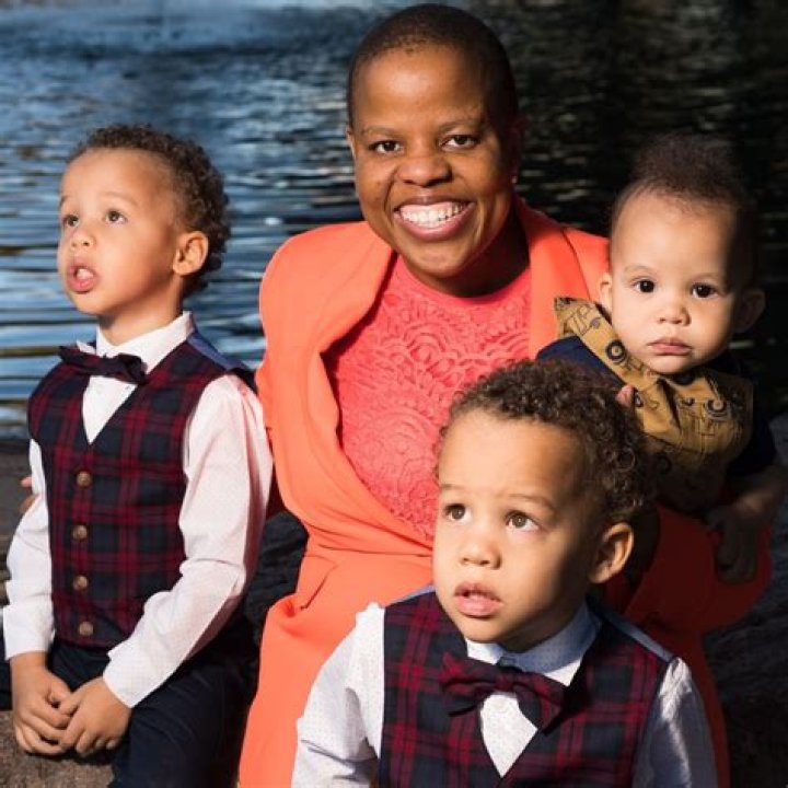 Darnell Ferguson Is A Father Of Eight Kids? Wife And Details