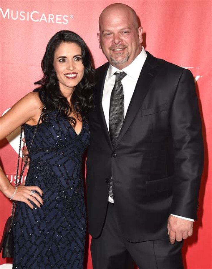 Deanna Burditt – Biography, Profile and Facts About Rick Harrison’s Wife