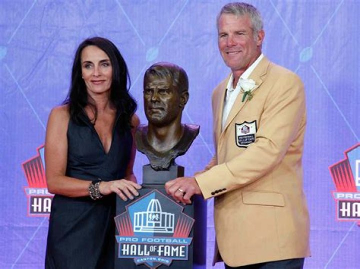Deanna Favre – Age, Family and Facts About Brett Favre’s Wife