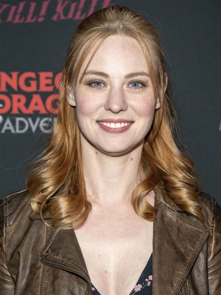 Deborah Ann Woll Bio, Wiki, Age, Height, Spouse, Net Worth, True Blood, D&D, and Movies