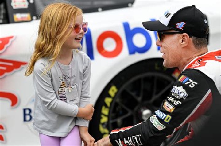 DeLana Harvick Bio, Age, Family, Husband, Kevin Harvick, Daughter and Net Worth