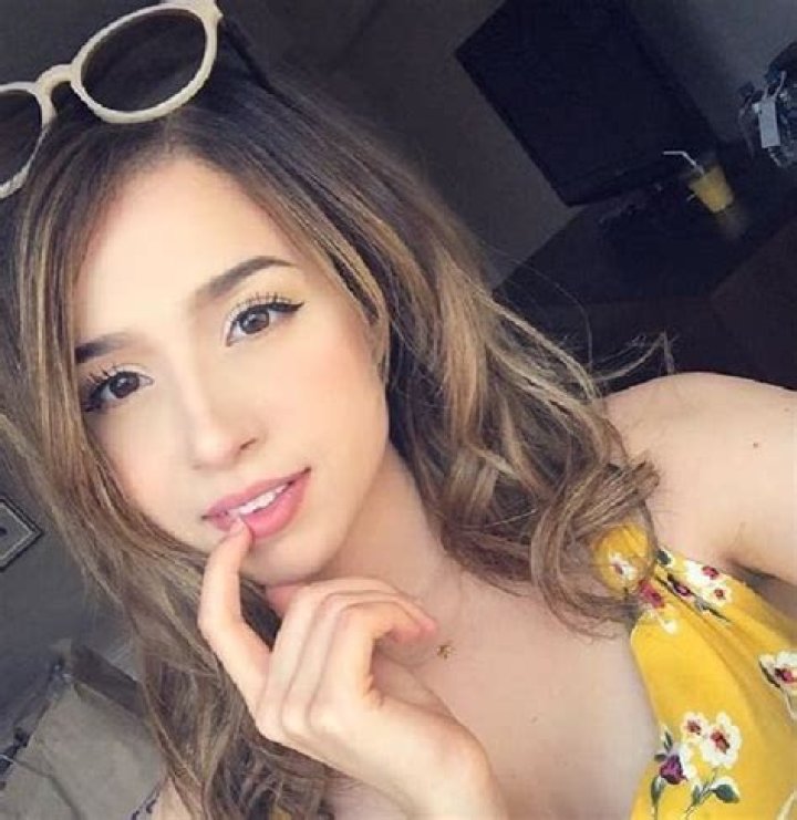 Demystifying Pokimane – Her Real Name, Ethnicity & Boyfriend