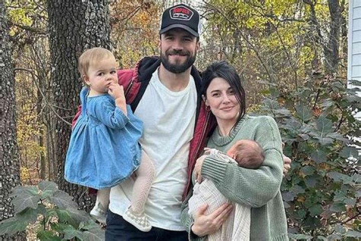 Did Sam Hunt Cheat On Pregnant Wife? Hannah Lee Fowler Wiki Age And Kids Pictures