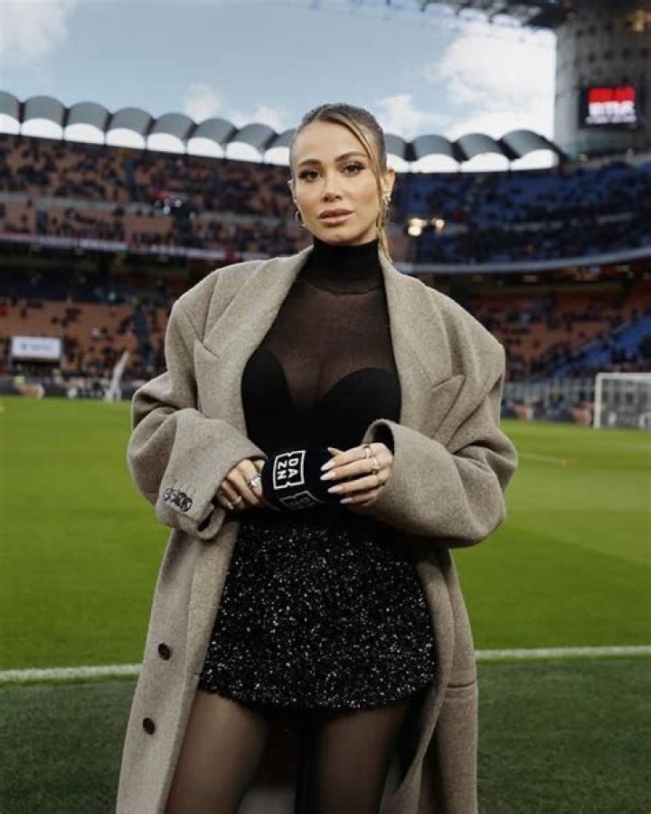 Diletta Leotta Bio, Wiki, Age, Husband, Parents, Family, Height, Measurements, Net Worth, Partner, Instagram and Photos