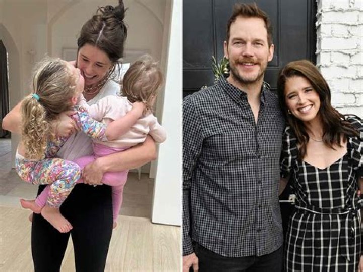 Does Katherine Waterston have a child?