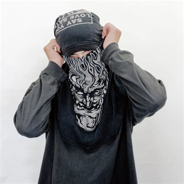 Emmwee TikTok Age, Instagram, Birthday, Merch, Height, Real Name