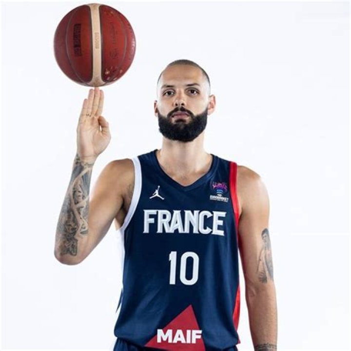 Evan Fournier Height, Age, Wiki, Bio , Hair, Salary, Girlfriend, Nationality