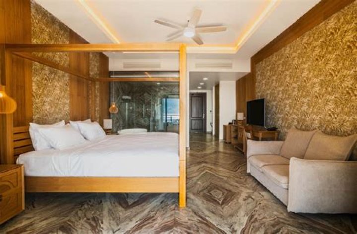 Garden Hill Hotel, Prestea, Ghana