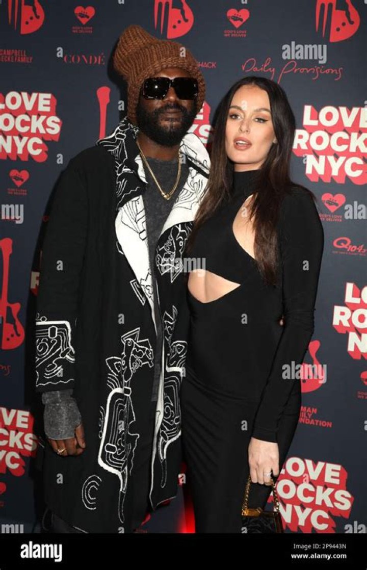 Gary Clark Jr.: Wife, net worth, tattoos, smoking & body facts