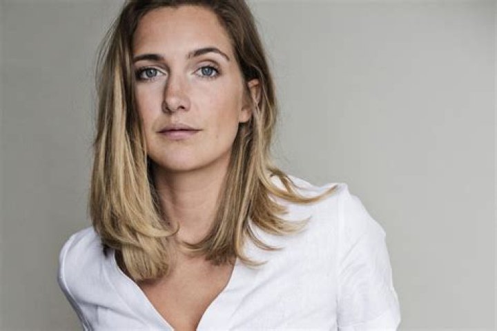 Grace Calder: 10 Fast Facts on White House Farm Actress