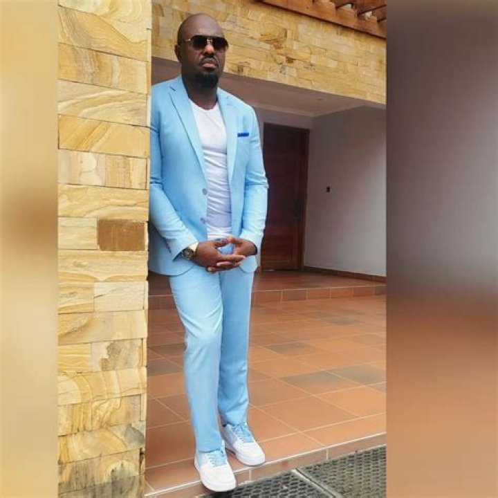 Guillermo Ochoa Biography:  Age, Height, Family, Wife, Net Worth