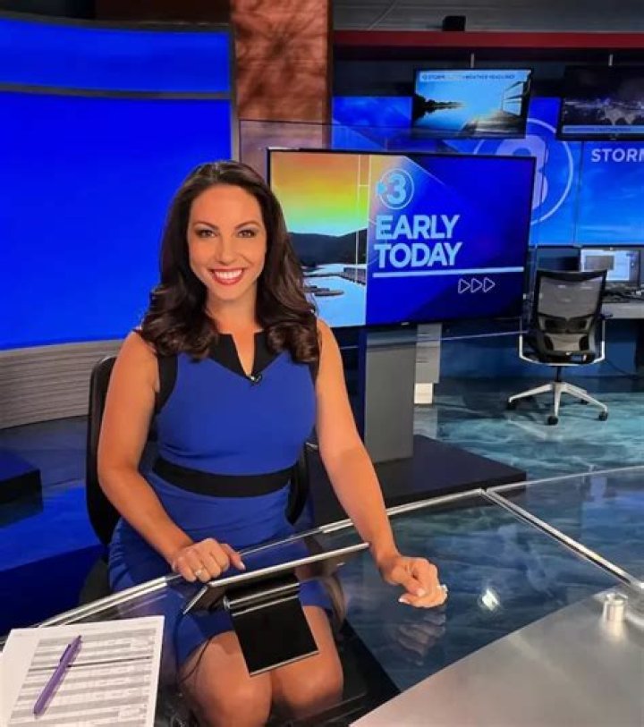Hobie Artigue (Reporter) Bio, Age, Wife, Salary, Net Worth, FOX 9
