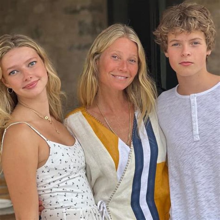 How Are Rebekah Neumann Gwyneth Paltrow Related? Family Ties On Cousins