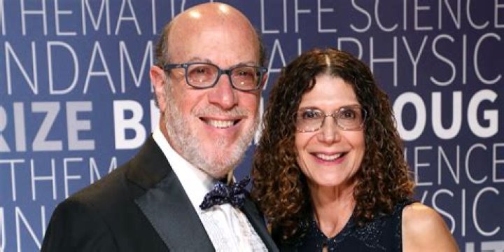 How Much Money Does Elizabeth Hatcher Travis Make? Latest Elizabeth Hatcher Travis Net Worth Income Salary