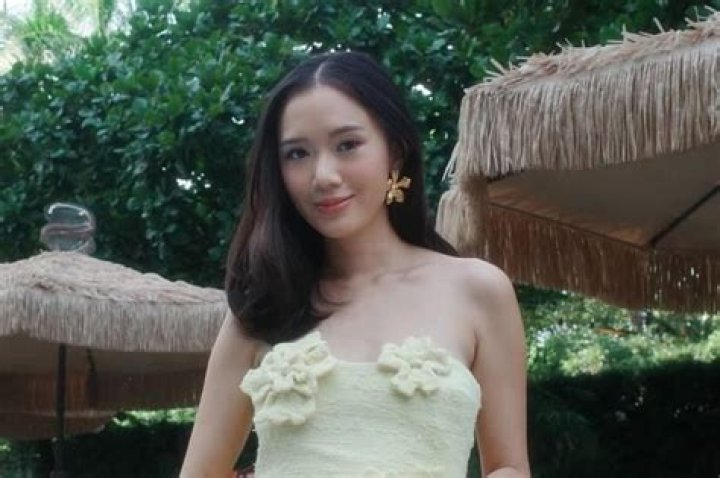 How Old Is Claudine Keane? Learn Everything About The Model