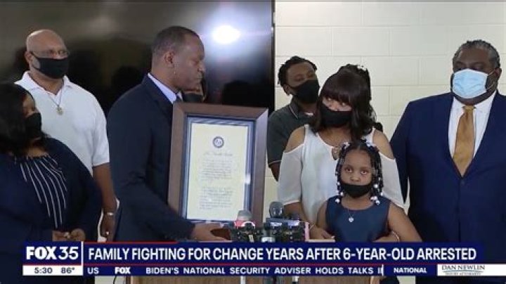 How Old Is Jonia Rolle? Meet Kelly Price Daughter On Instagram