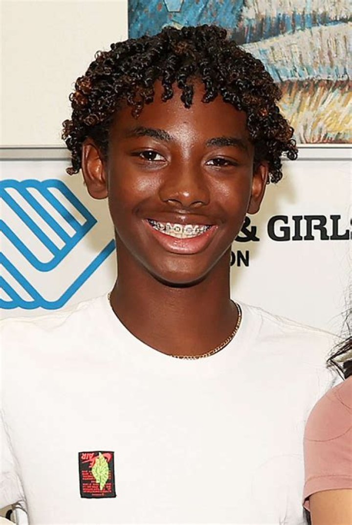 Is Ezekiel Elliott Gay? Everything To Know About His Ethnicity and Parents