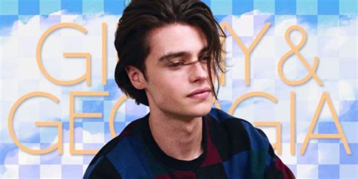 Is Ginny & Georgia Star Felix Mallard Hair Real? Long Hairstyle – How Did He Grow His Hair