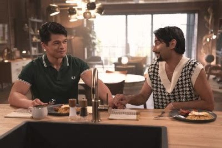 Is Mark Indelicato Gay? Boyfriend Or Girlfriend – Hacks Actor Sexuality And Relationship