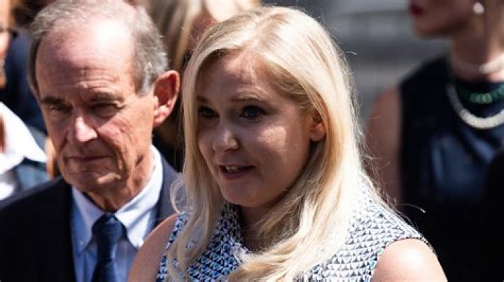 Is Virginia Roberts still married? What nationality is Virginia Giuffre?