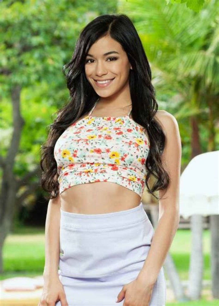Isobel Yeung Wiki, Bio, Age, Husband, VICE News Salary, and Net Worth
