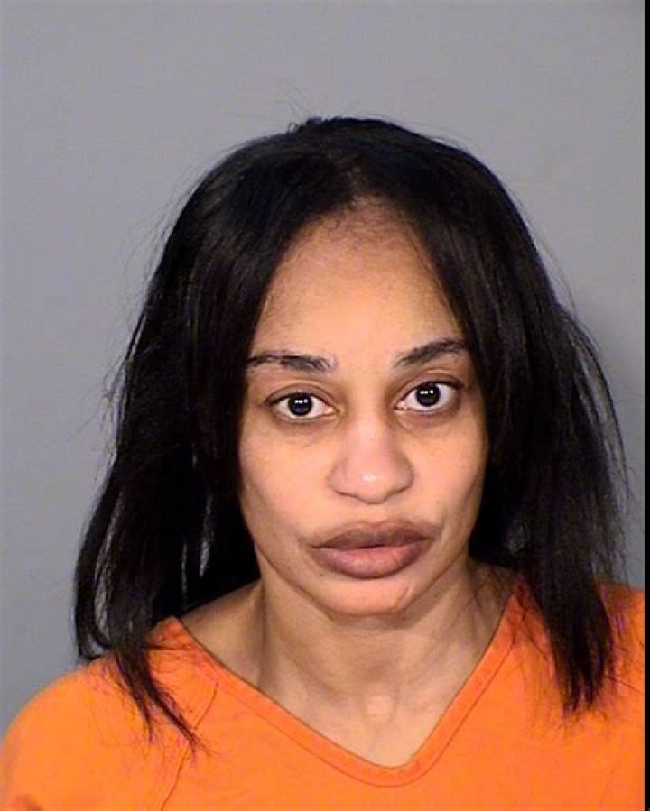 Jadion Richards & Akwele Lawes Richards From Southbury, 2 Were Arrested On Theft Charges